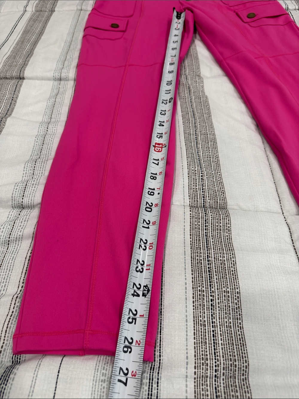 *NWT* HALARA Hot Pink Straight-Leg Cargo Pants - Picture 3 of 6